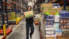 Imagem de Concorrência acusa supermercados de alinharem preços