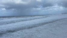 Imagem de Costa norte com ondas até 7 metros e meio