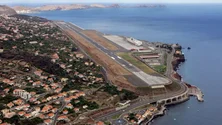 Imagem de Governo da Madeira exige a Costa encerramento dos aeroportos da Madeira