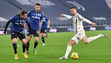 Imagem de Ronaldo falha um penálti e a Juventus empata em casa