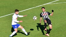 Nacional perde na casa do Famalicão por 3-2