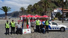 Imagem de PSP e Associação Portuguesa de Deficientes em ação de sensibilização para o estacionamento abusivo