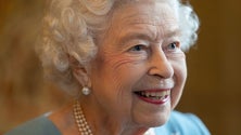 Imagem de Rainha Isabel II testa positivo à covid-19
