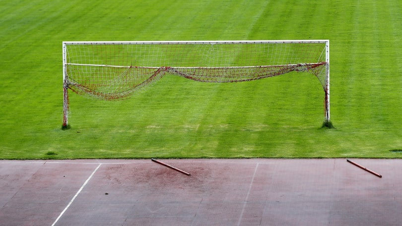 Imagem de Covid-19: Casos positivos adiam retoma da liga romena de futebol por um dia