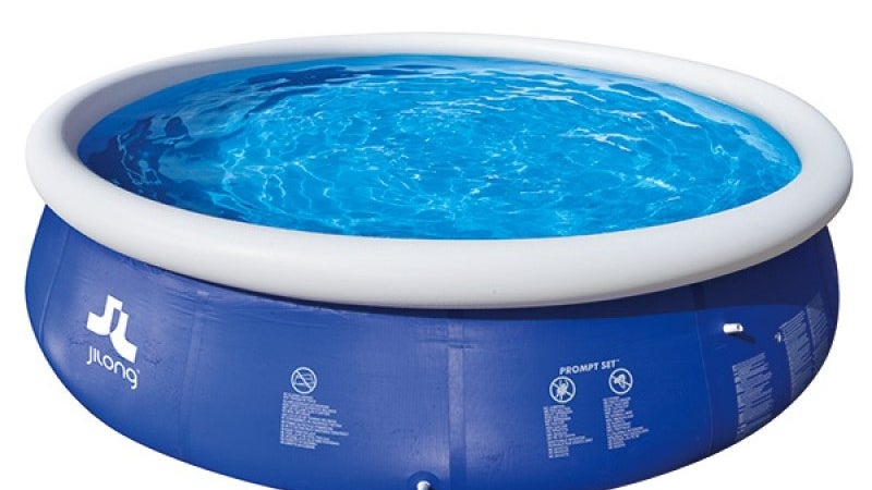 Imagem de Bebé de um ano morre afogado em piscina insuflável em Barcelos