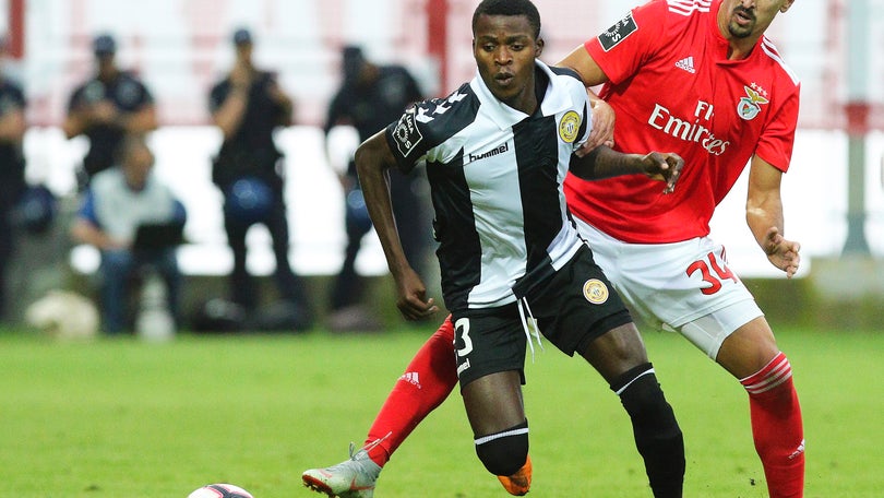 Imagem de Benfica goleia Nacional