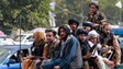 Milhares manifestam-se no Paquistão contra inação do governo face aos talibãs