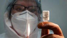 Imagem de Rússia oferece 100 milhões de doses da sua vacina