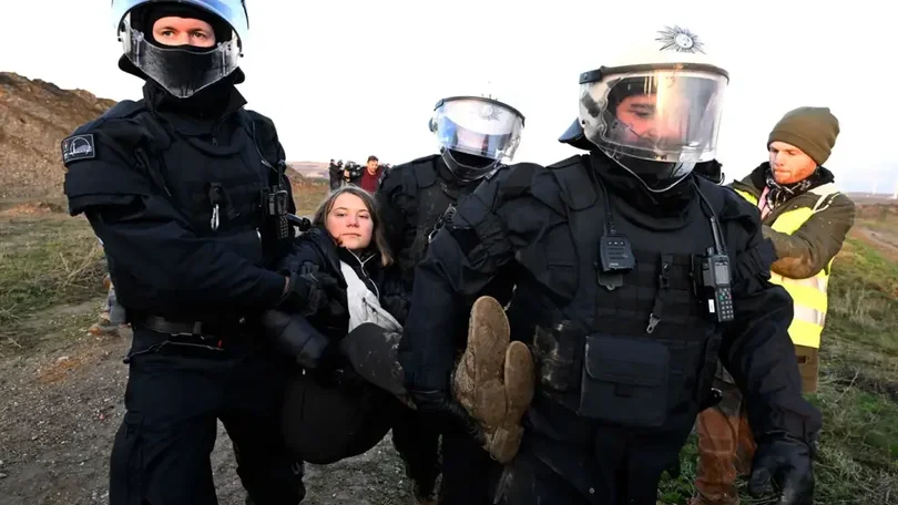 Imagem de Ativista Greta Thunberg detida na Alemanha após protesto contra mina de carvão