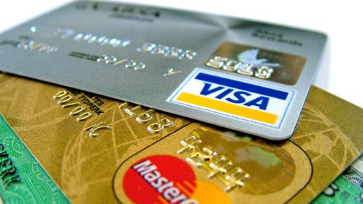Imagem de Taxas máximas de cartões de crédito baixam para 15,7%