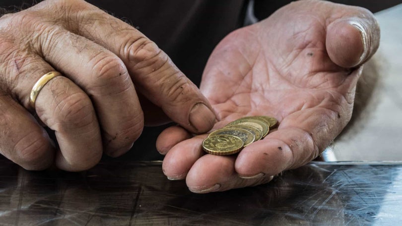 Imagem de Reformados, Pensionistas e Idosos exigem aumento extraordinário das pensões