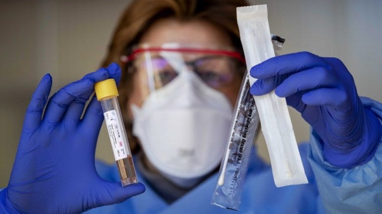 Imagem de Covid-19: Açores com 20 novos casos e um total de 25 cadeias ativas