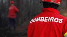 Imagem de Incêndio nos Canhas continua ativo