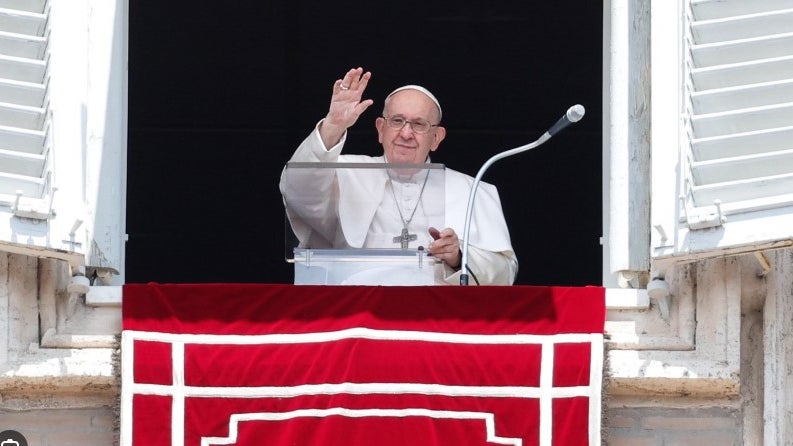 Imagem de Papa pede que não se aceitem os conflitos, guerra e violência