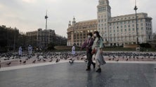 Imagem de Covid-19: Máscara passa a ser obrigatória na Catalunha mesmo com distância social
