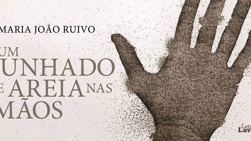 Um punhado de areia nas mãos —
José Manuel Santos Narciso