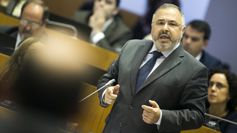 Imagem de “Não somos deputados de sofá e facebook” – VÍDEO