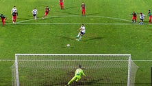 Imagem de Benfica vence Marítimo com penálti de Jonas