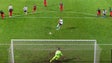 Imagem de Benfica vence Marítimo com penálti de Jonas