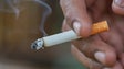 Maços de tabaco com selo violeta e imposto mais caro em 2021