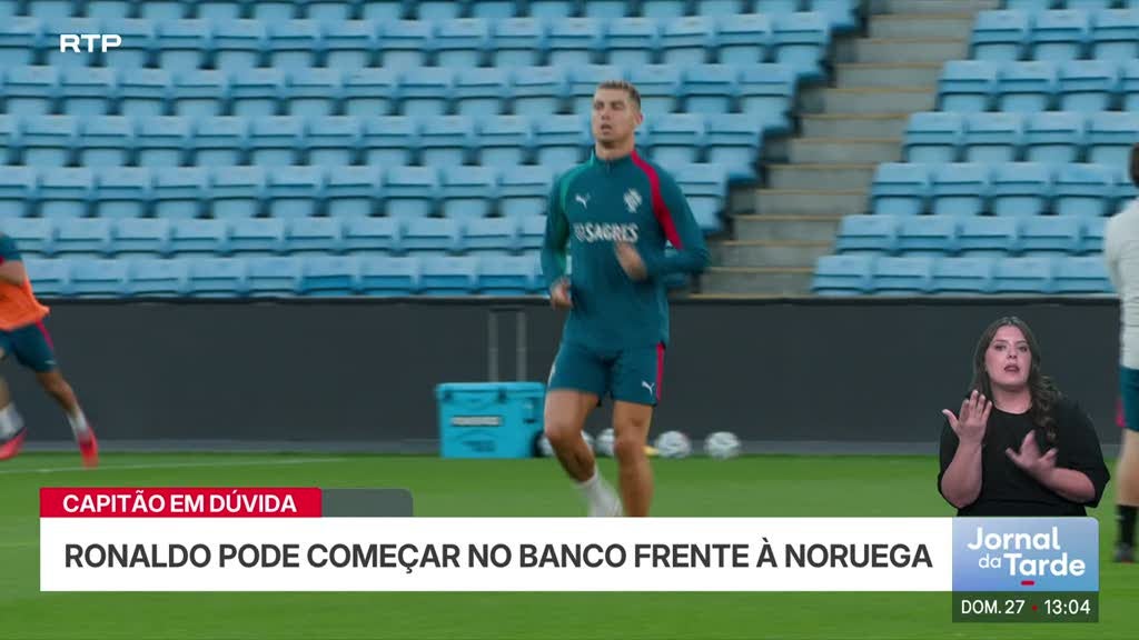 Ronaldo pode começar no banco frente à Noruega