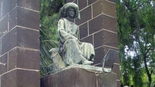 Imagem de Estátua do Infante Dom Henrique no Parque de Santa Catarina vai ser restaurada (Áudio)