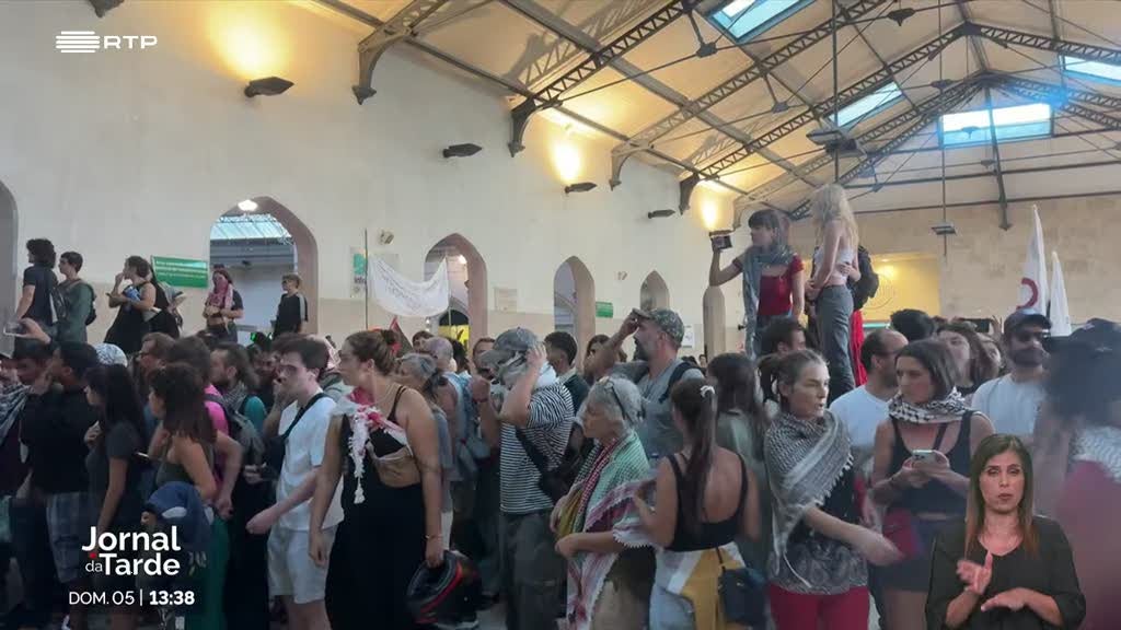 Protesto na Estação do Rossio. IL acusa Livre e Bloco de alimentarem o ódio