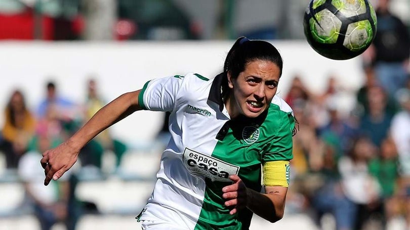 Sporting apresenta nova camisola num vídeo só com atletas femininas