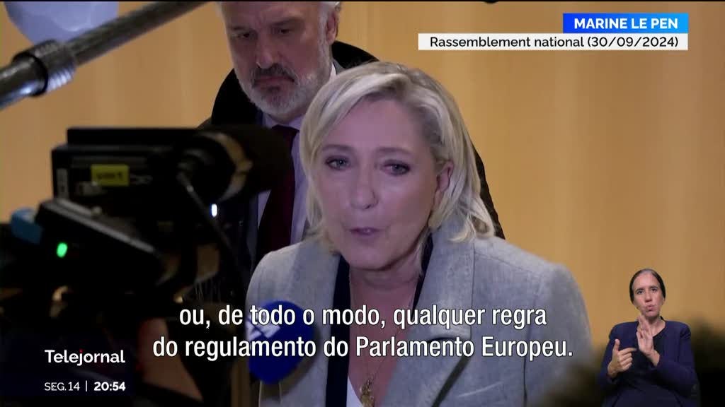 França. Marine Le Pen acusa justiça de perseguição