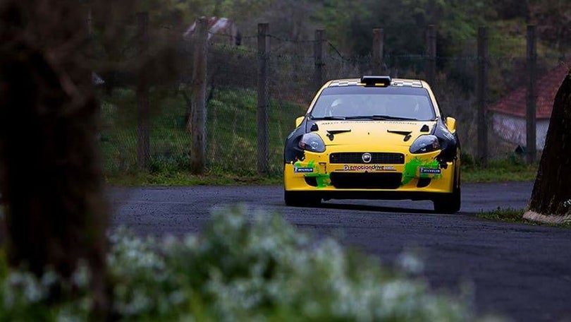 Imagem de José Camacho de regresso com o Fiat Punto Super 2000 no Rali Vinho Madeira