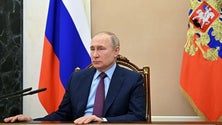 Imagem de «Jovens fogem da Rússia perseguidos por novo Napoleão»