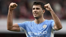 Imagem de Líder City dá a volta ao Arsenal