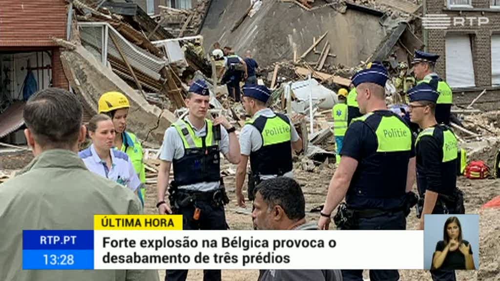 Explos�o em Antu�rpia deixa pessoas sob escombros
