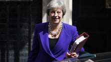 Imagem de Theresa May pede à UE que evolua na questão da saída britânica