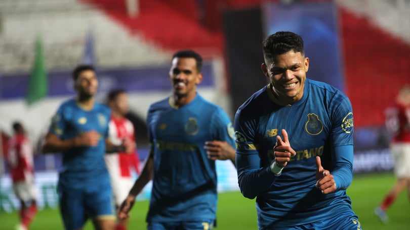 Imagem de FC Porto vence em Antuérpia e isola-se em segundo no Grupo H da «Champions»