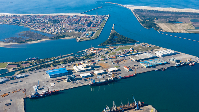 Porto de Aveiro aumenta movimento de cargas e melhora monitorização do tráfego