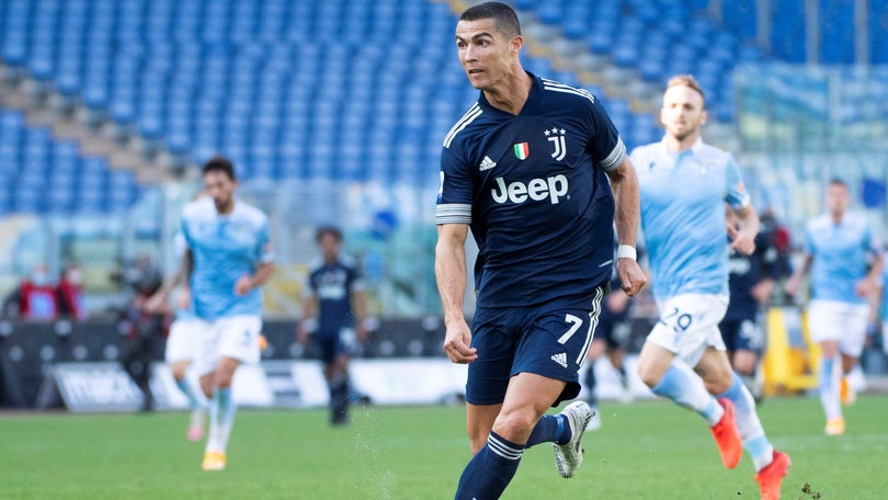 Imagem de Ronaldo marca, mas Juventus cede empate com Lazio na última jogada