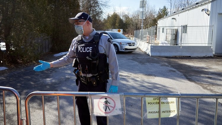 Canadá vai exigir teste negativo a todos os viajantes que entrem no país