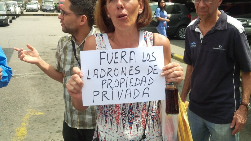 Imagem de Venezuela: Protesto em Caracas contra a invasão de casas de pessoas que emigraram
