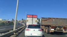 Imagem de Mais de 145 mil veículos circulam diariamente nas horas de ponta na Via Rápida (áudio)