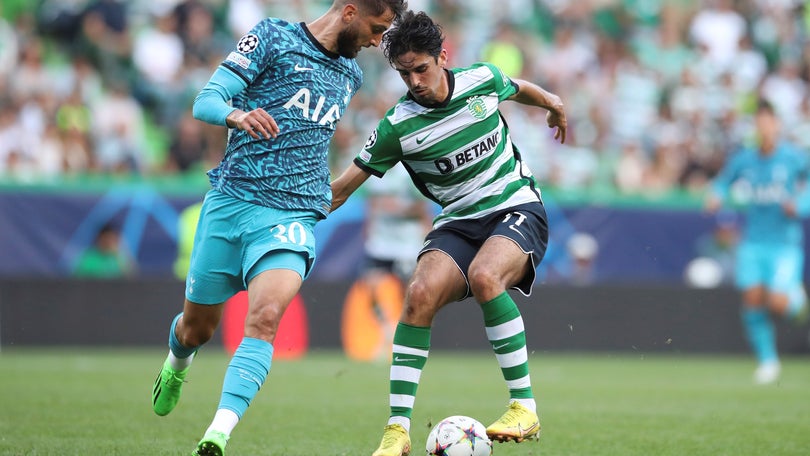 Imagem de Sporting vence Tottenham e avança para a liderança do Grupo