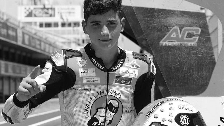 Imagem de Piloto de 14 anos morre após ser atropelado em corrida