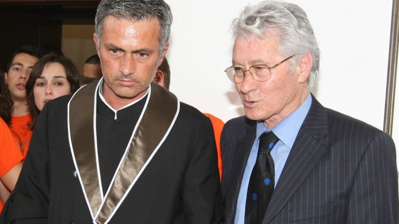 Imagem de Morreu antigo guarda-redes e treinador Félix Mourinho, pai de José Mourinho