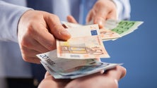Imagem de Apoio de 125 euros chega esta quinta-feira a 500 mil pessoas
