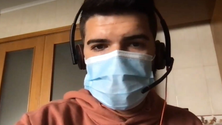 Imagem de Jovem infetado espera resposta das autoridades de saúde (Vídeo)