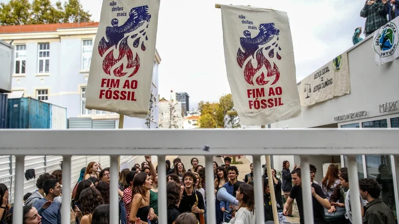 Sentença do julgamento de jovens ativistas climáticos marcada para dia 16