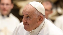 Imagem de Papa envia cardeal a Kiev para tentar mediar paz