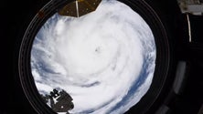 Imagem de Nova tempestade tropical Larry torna-se furacão