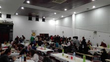 Imigrantes reunidos em jantar de Natal (Vídeo)