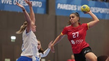 Portugal perde com checas e complica Europeu feminino de andebol